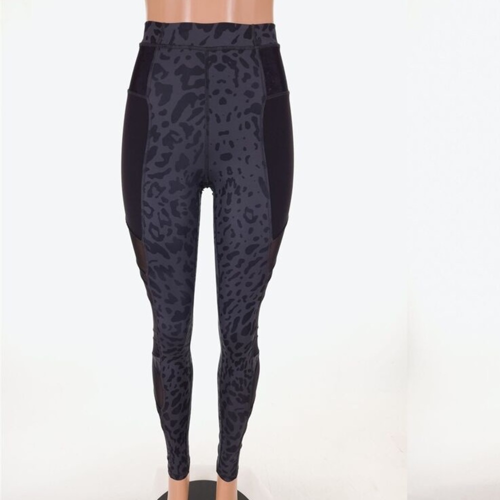 LULULEMON Just Breathe Pant Animal Swirl Deep Coal Light Black Mesh